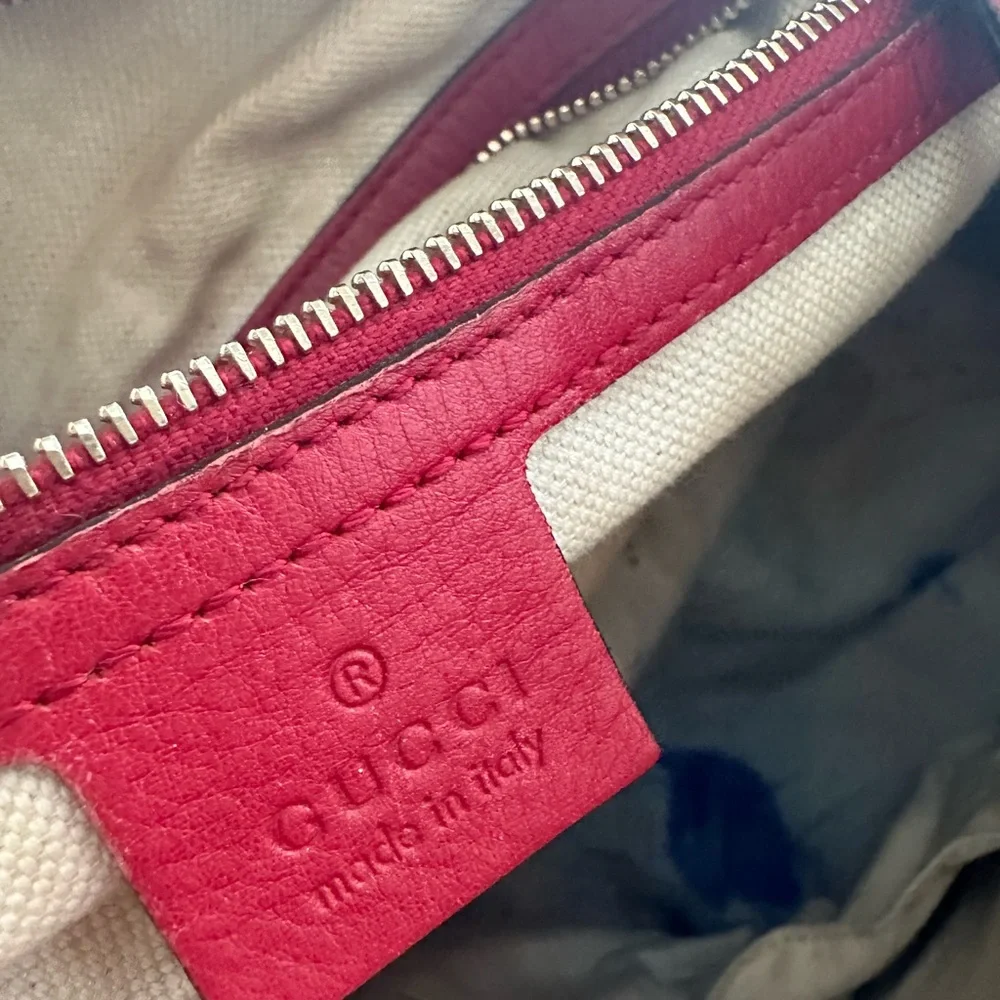 Red Gucci Boston Bag (Authentic but in Poor Condition) - Picture 8 of 11